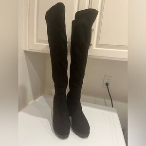 Women’s knee high‎ boots size 10